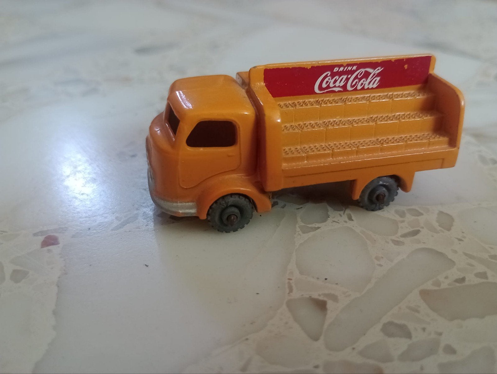 Vintage Lesney Coca-Cola Truck No. 57, Overige merken, Gebruikt, 1:50 of kleiner, Ophalen of Verzenden