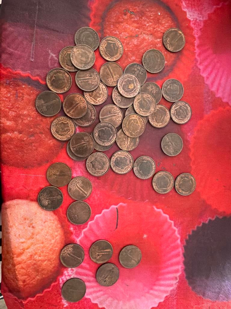 Een hoop Nederlandse 1 cent munten uit 1966 en 1967, Ophalen, Koningin Juliana, 1 cent, Losse munt
