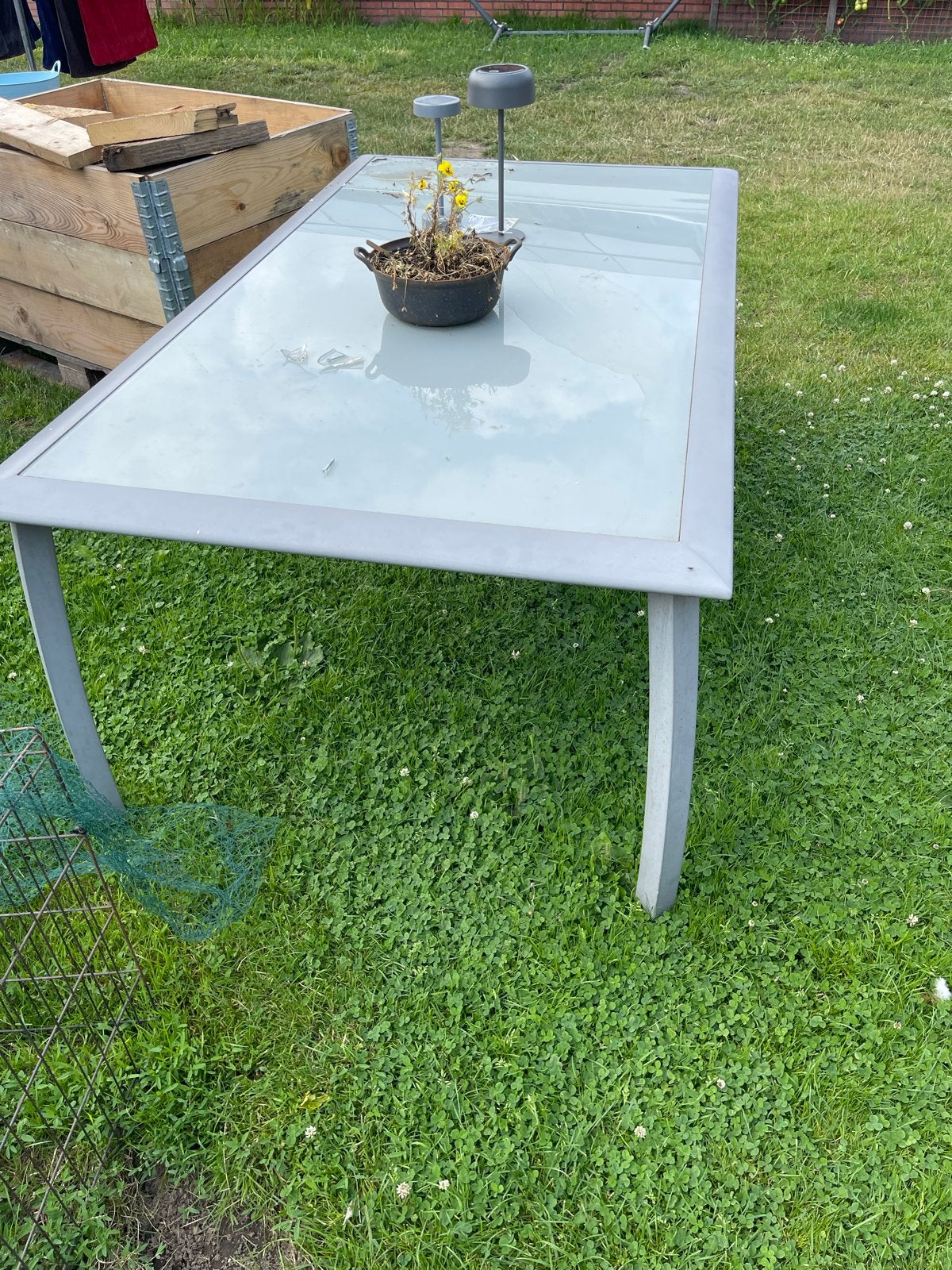 Gratis tuintafel - Gebruikt maar functioneel, Tuin en Terras, Tuintafels, Ophalen, Gebruikt, Rechthoekig, Metaal