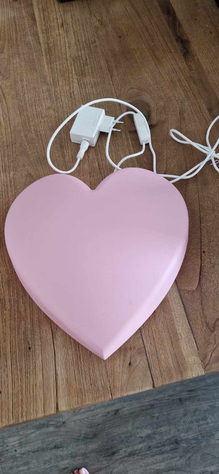 Roze hartjes wandlamp met snoer en schakelaar, Ophalen, Roze, Wandlamp, Gebruikt