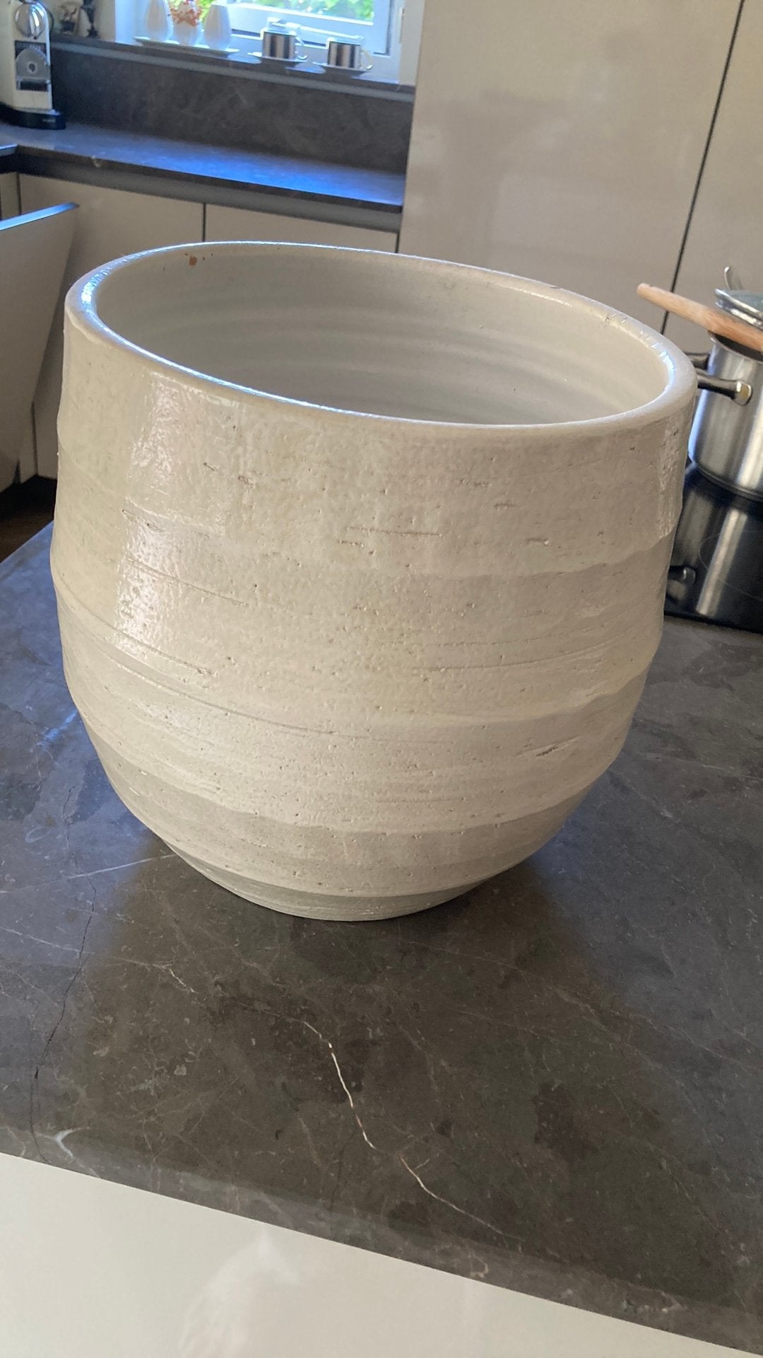 Te koop mooie bloem pot €17.50 ( doorsnee 25  cm), Tuin en Terras, Bloempotten, Ophalen of Verzenden, Zo goed als nieuw