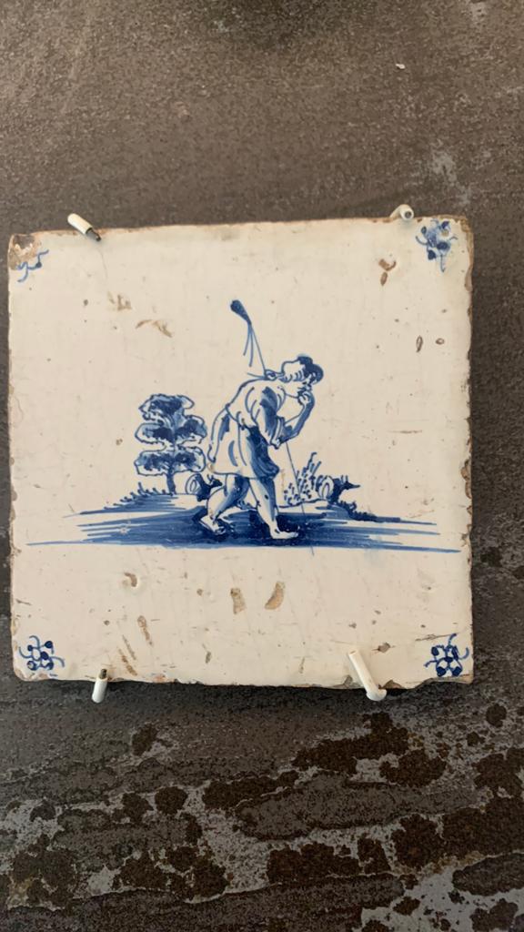 Antieke Delfts Blauwe Tegel met Herder en Hond, Verzenden