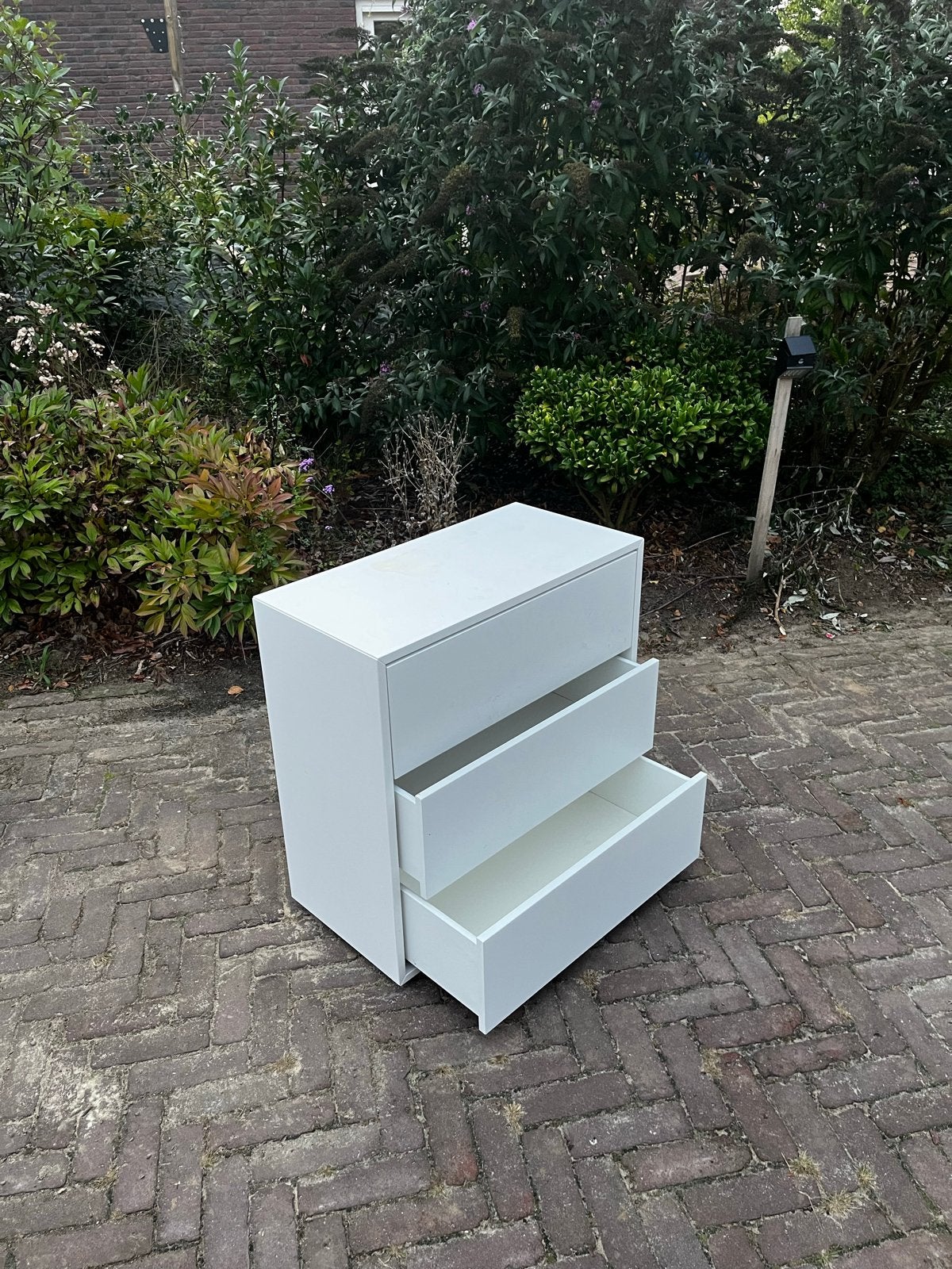Nette Sweeek IKEA ladekast met soft close en vakken, Huis en Inrichting, Overige materialen, Gebruikt, 3 of 4 laden, Minder dan 100 cm