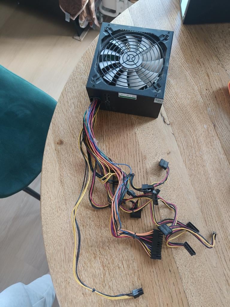 Professional Power Supply 600W met PFC, Computers en Software, Interne voedingen, Ophalen, Gebruikt