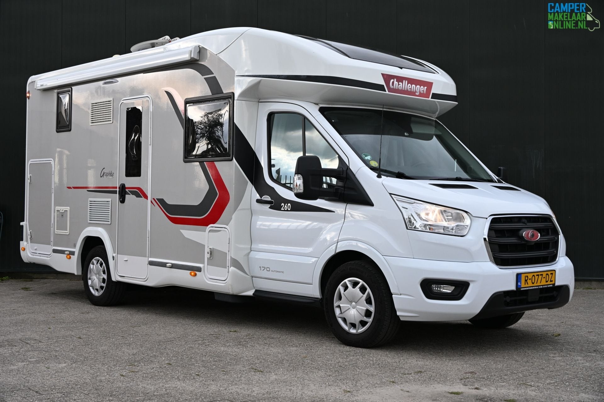 Challenger Graphite 260 Diesel Kachel automaat Airco Hefbed, Automaat, 6 tot 7 meter, Bedrijf, Diesel