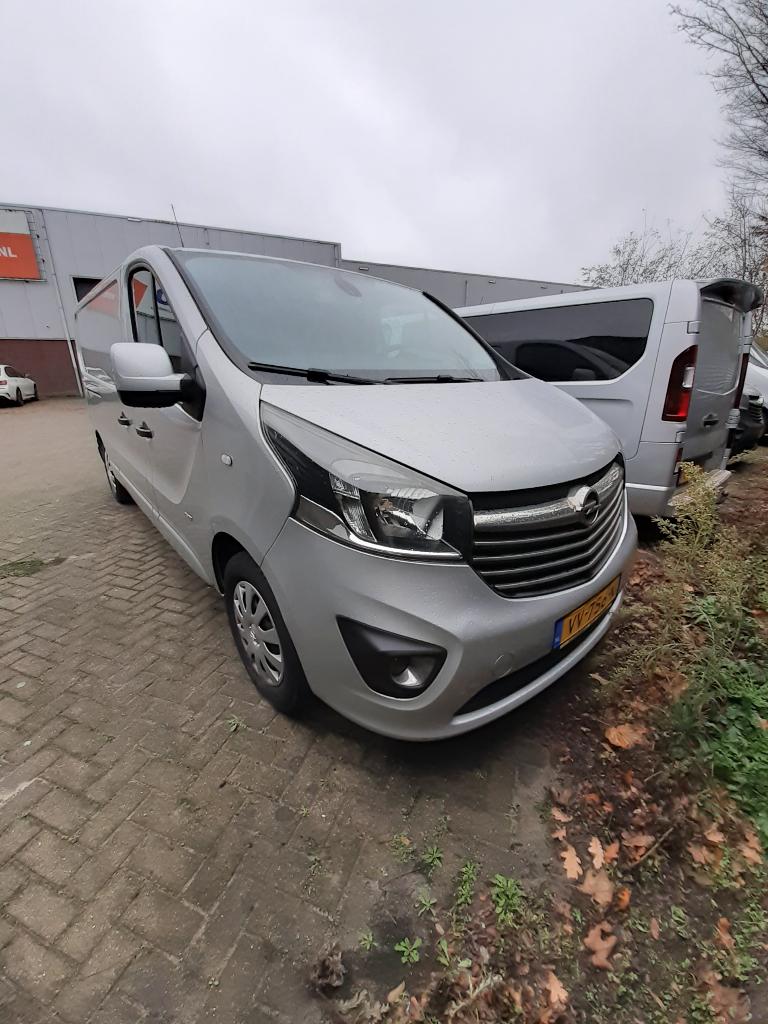 Opel Vivaro 1.6 BiTurbo Sport L2H1 2016, Auto's, Bestelauto's, Voorwielaandrijving, Euro 5, Stof, 4 cilinders