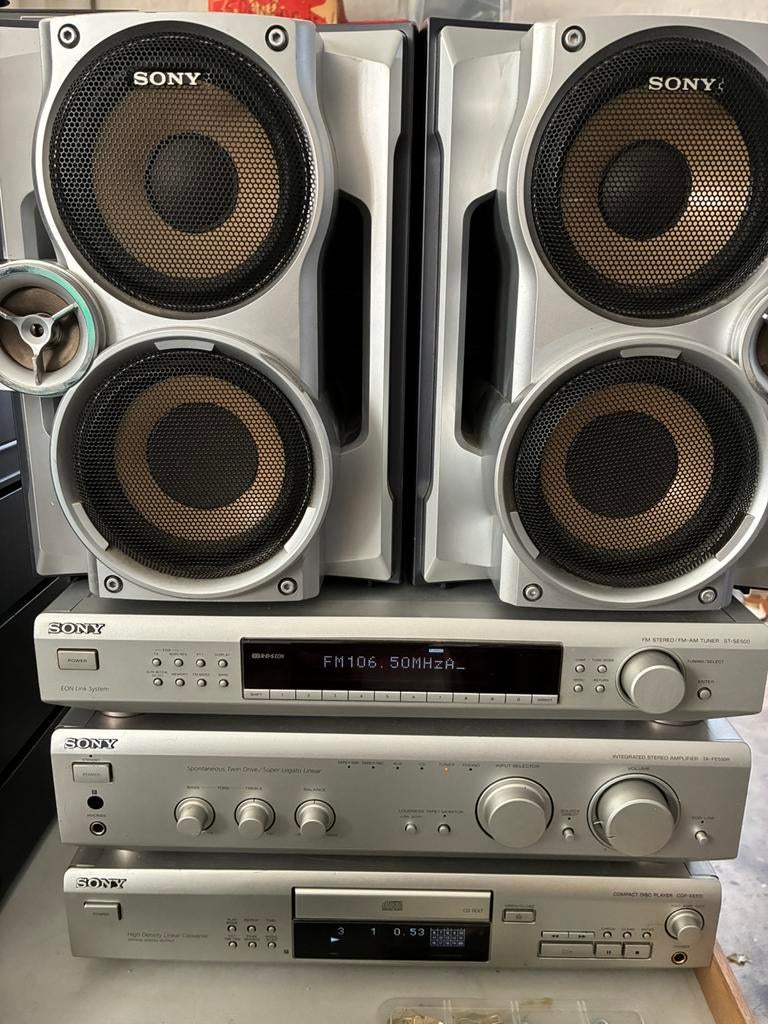 Sony stereoset. Met sony boxen compleet in goede staat, Ophalen, Losse componenten, Tuner of Radio, Zo goed als nieuw