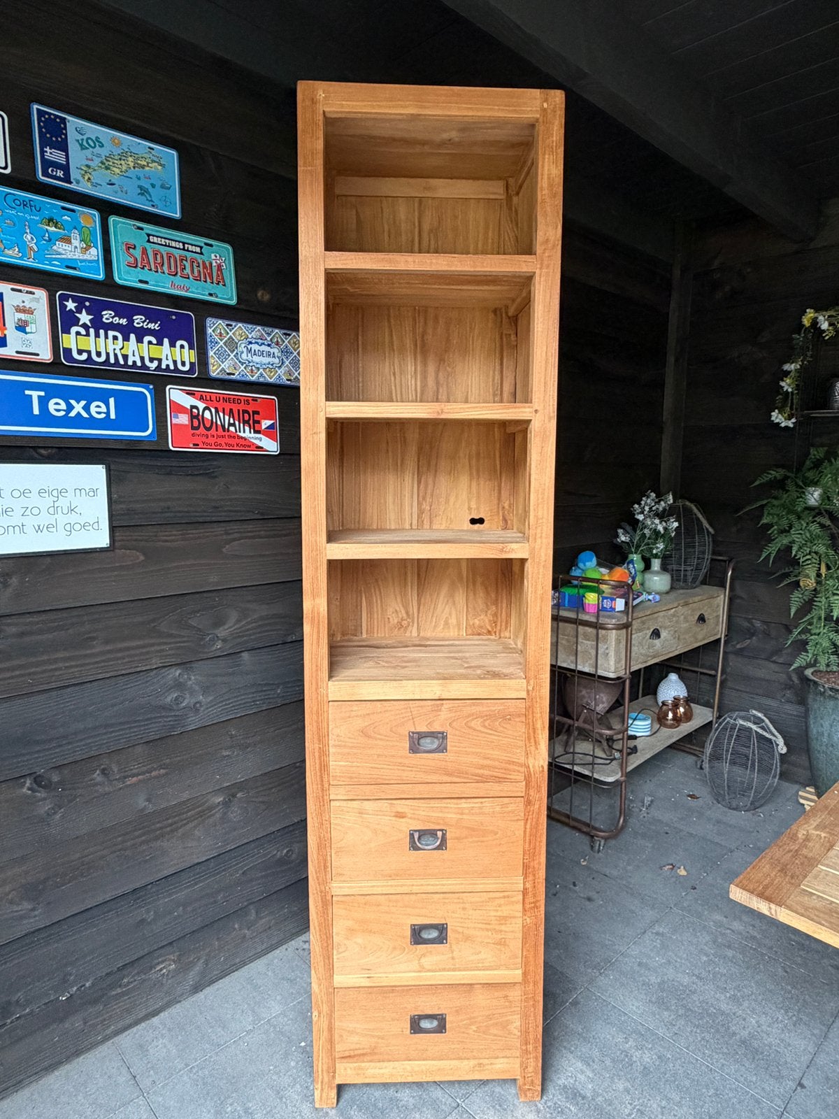Hoge kast met laden, Huis en Inrichting, Kasten | Boekenkasten, Ophalen, Met plank(en), 200 cm of meer, Teakhout