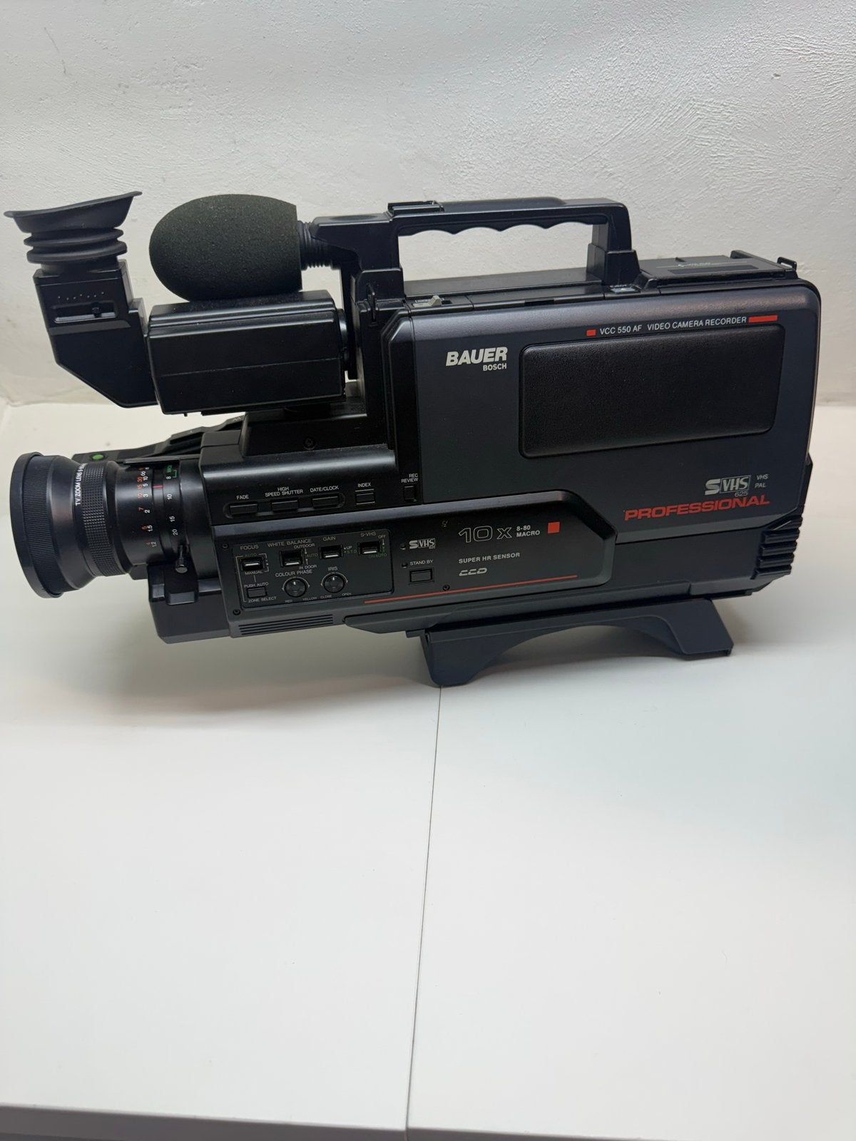 Bosch-Bauer VCC 550 AF VHS Video Camera met koffer, Audio, Tv en Foto, Videocamera's Analoog, Ophalen of Verzenden, VHS of SVHS