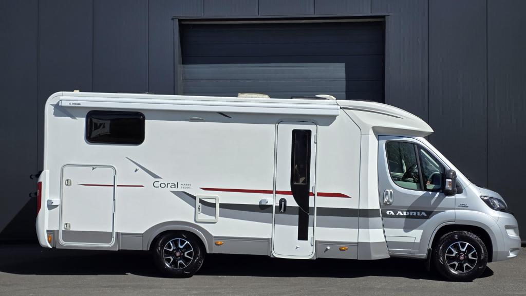 Adria Coral Axess 600 SL, Standaard zit, Ringverwarming, Tot en met 2, Bedrijf