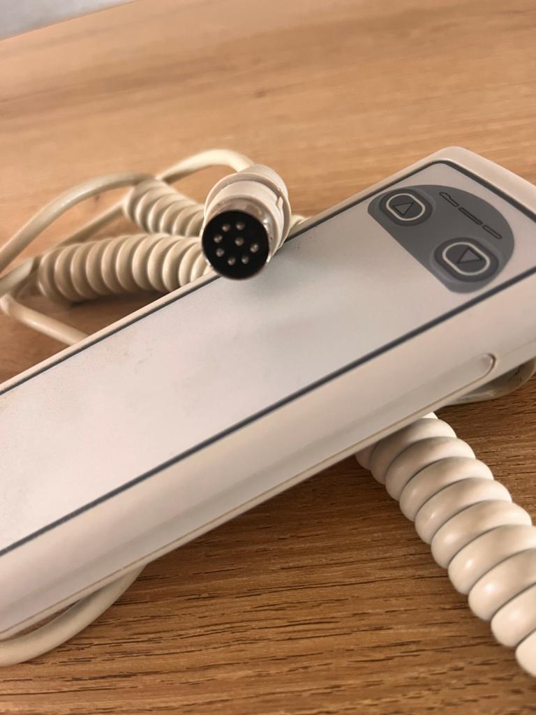 Afstandsbediening voor elektrische massage tafel, Ophalen of Verzenden, Zo goed als nieuw, Apparaat