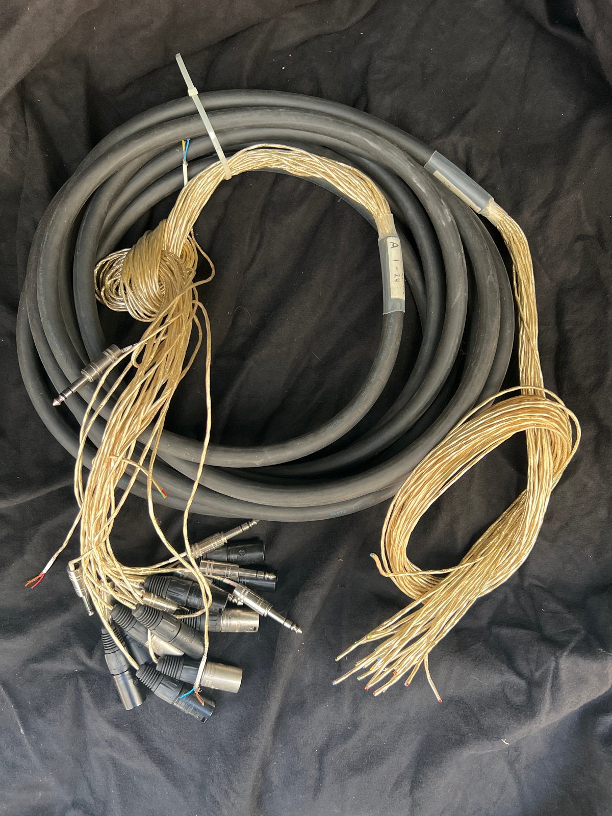 24 aderige Klotz kabelboom 9 meter met XLR en jack connector, Muziek en Instrumenten, Ophalen of Verzenden, Gebruikt, Apparatuur