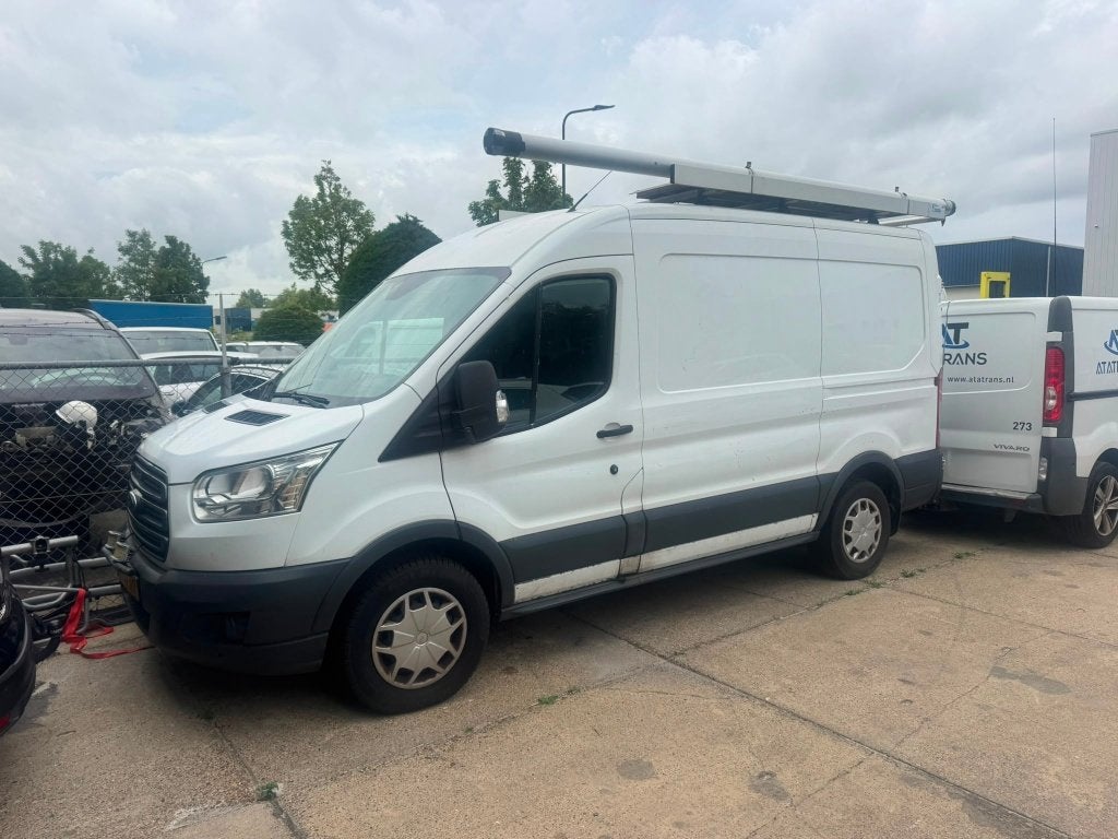 Ford Transit 2.0 Tdci 96KW 2018, Voorwielaandrijving, Stof, 1995 cc, Zwart