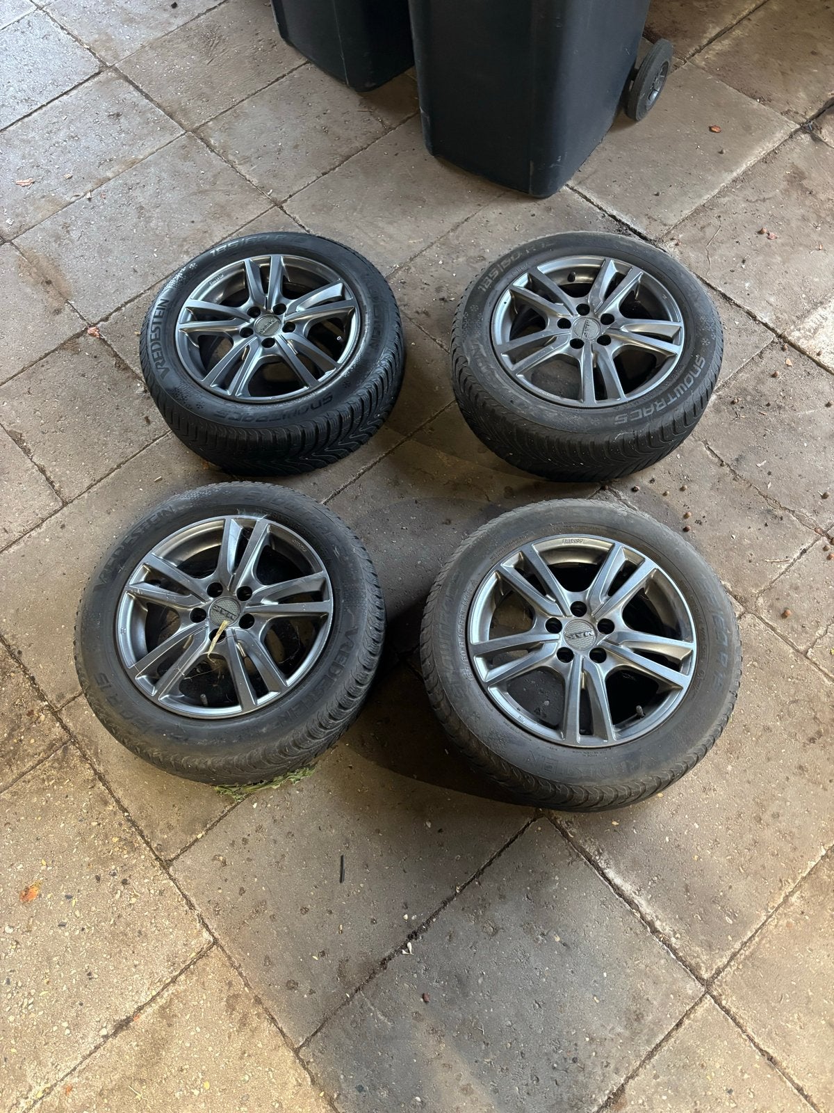Vredestein Snowtrac 5 Winterbanden met Velgen 15 inch, Ophalen, Gebruikt
