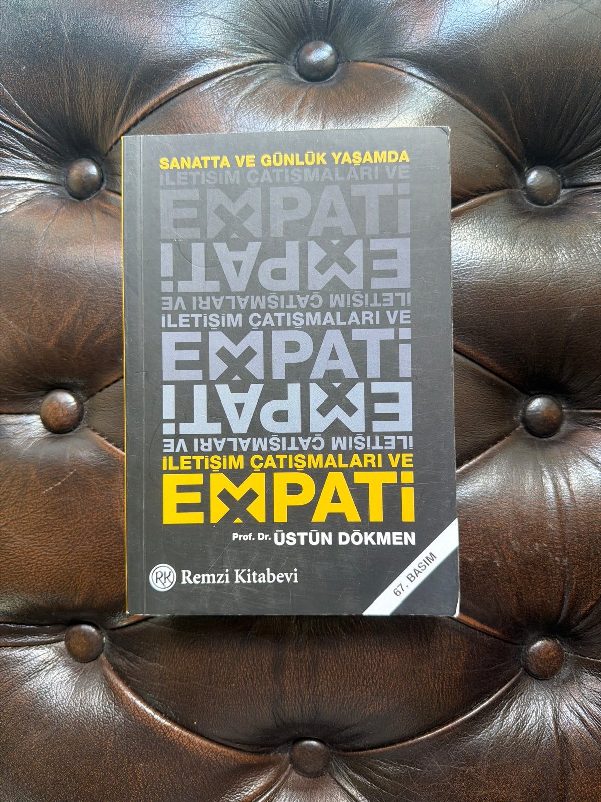 Empathie: Kunst, Dagelijks Leven & Communicatieconflicten, Ophalen of Verzenden, Zo goed als nieuw