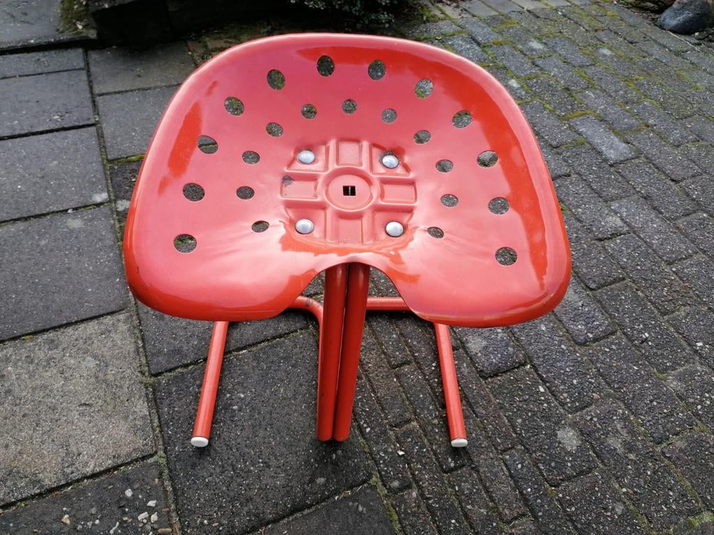 Vintage design trekker zadel, kruk, origineel 70ger jaren, Huis en Inrichting, Stoelen, Ophalen, Rood, Eén