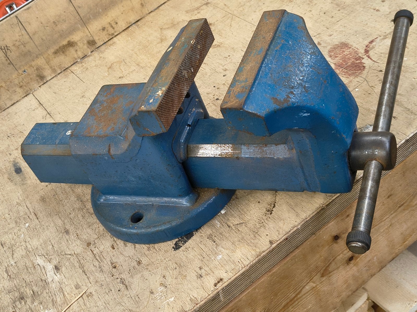 zware Bankschroef, Doe-het-zelf en Verbouw, Werkbanken, Ophalen, Zo goed als nieuw, Minder dan 70 cm, Bankschroef