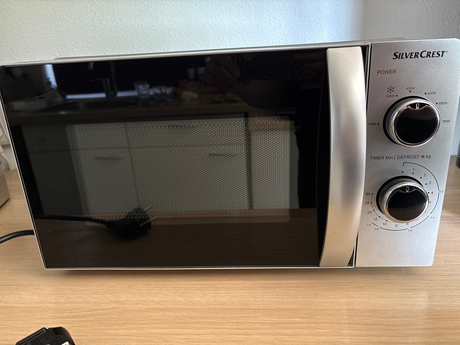 SilverCrest Magnetron SMW 700 D3 - Zo goed als nieuw, Witgoed en Apparatuur, Magnetrons, Ophalen, Gebruikt, Minder dan 45 cm, Magnetron