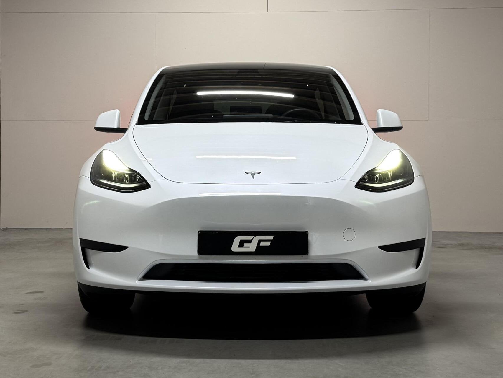 Foto 12 van Tesla Model Y RWD 58 kWh 92% SOH Black Edition Trekhaak FSD