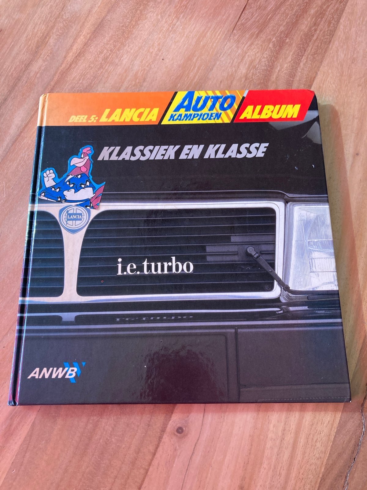 Autokampioen album Deel 5: Lancia - Klassiek en Klasse, Boeken, Auto's | Boeken, Ophalen of Verzenden, Gelezen, Overige merken