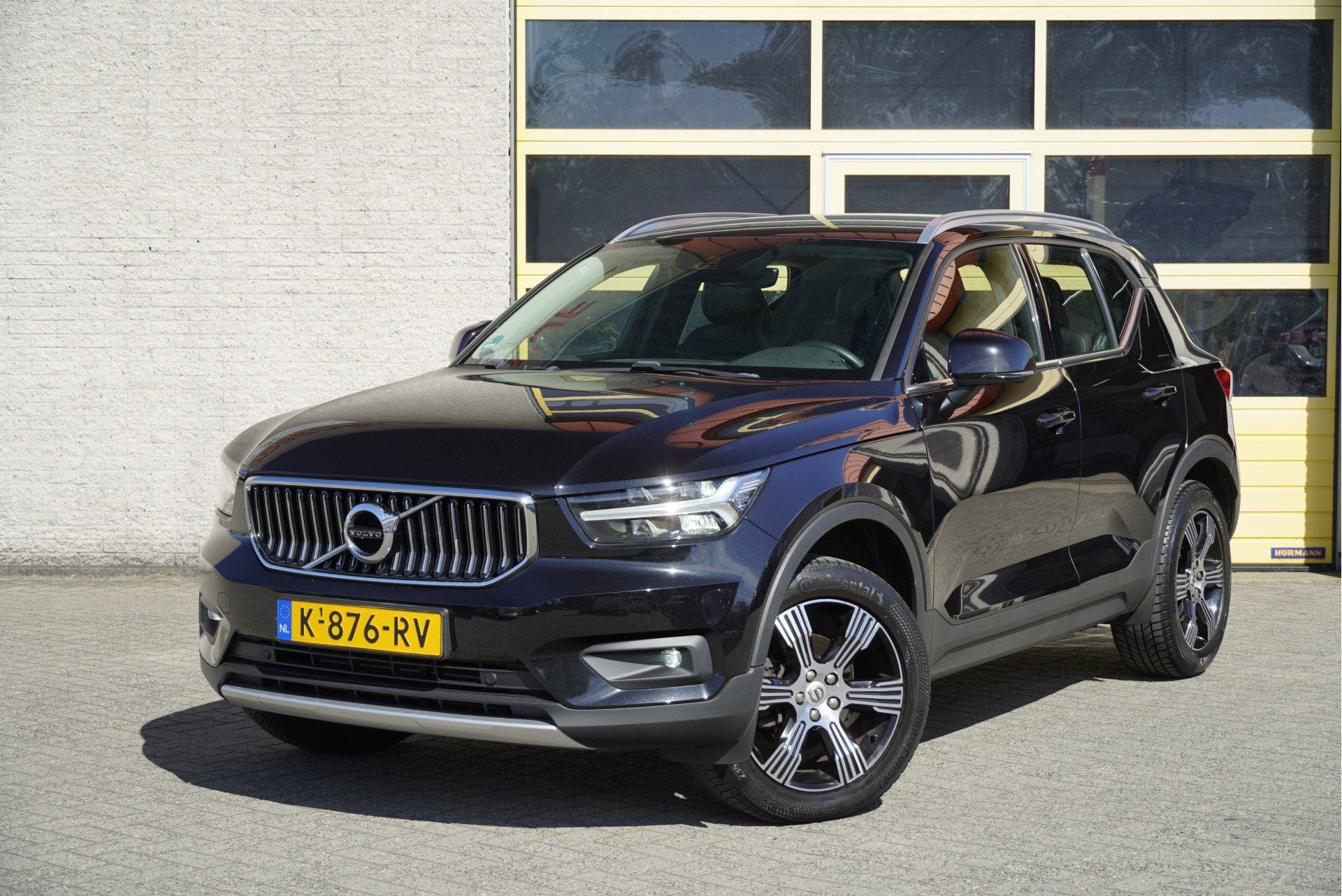 Volvo XC40 1.5 T2 Automaat! Inscription BJ2021 Lmv 18" | Led, Auto's, Dealer onderhouden, Gebruikt, Automatische klimaatregeling