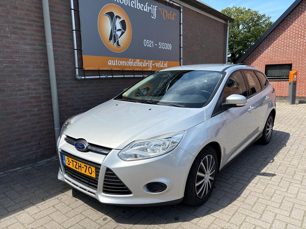 Ford FOCUS Wagon 1.6 TDCI Lease Trend (bj 2014), Auto's, Stof, Gebruikt, Zwart, 4 cilinders
