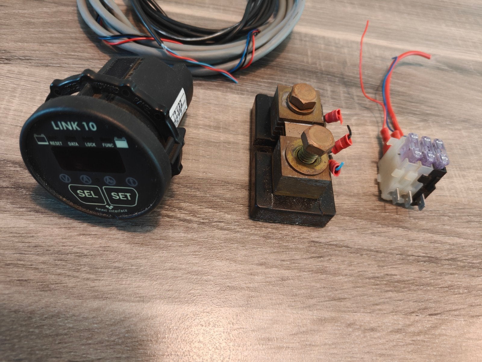 Link 10 Accu Monitor met Shunt en Kabel, Ophalen of Verzenden, Gebruikt, Motor en Techniek