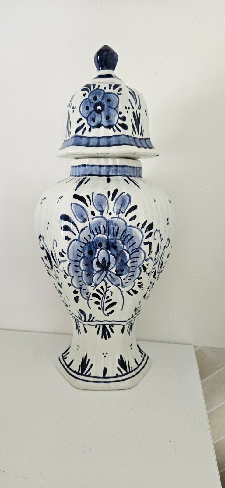 Delfts Blauwe vaas - Handgeschilderd, Antiek en Kunst, Antiek | Vazen, Ophalen