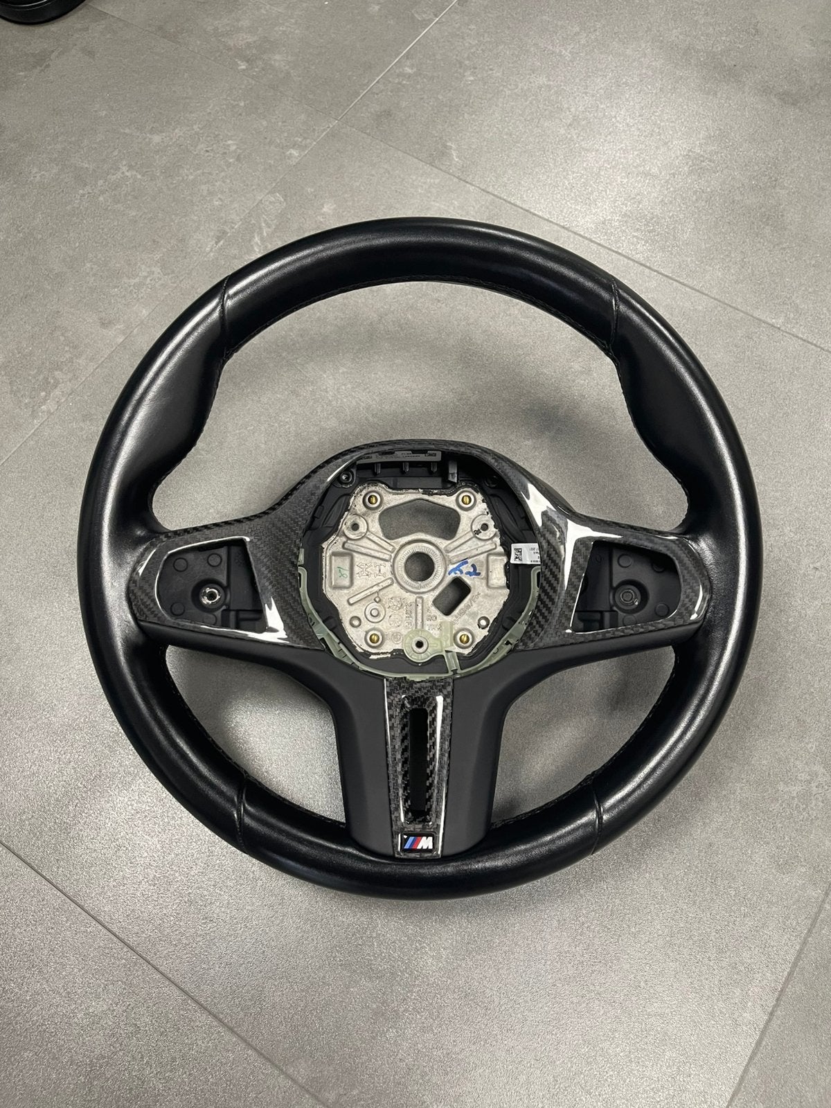BMW M-Sport stuurwiel met carbon afwerking G20,G21,G22,G23, Auto-onderdelen, Ophalen of Verzenden, Nieuw, BMW