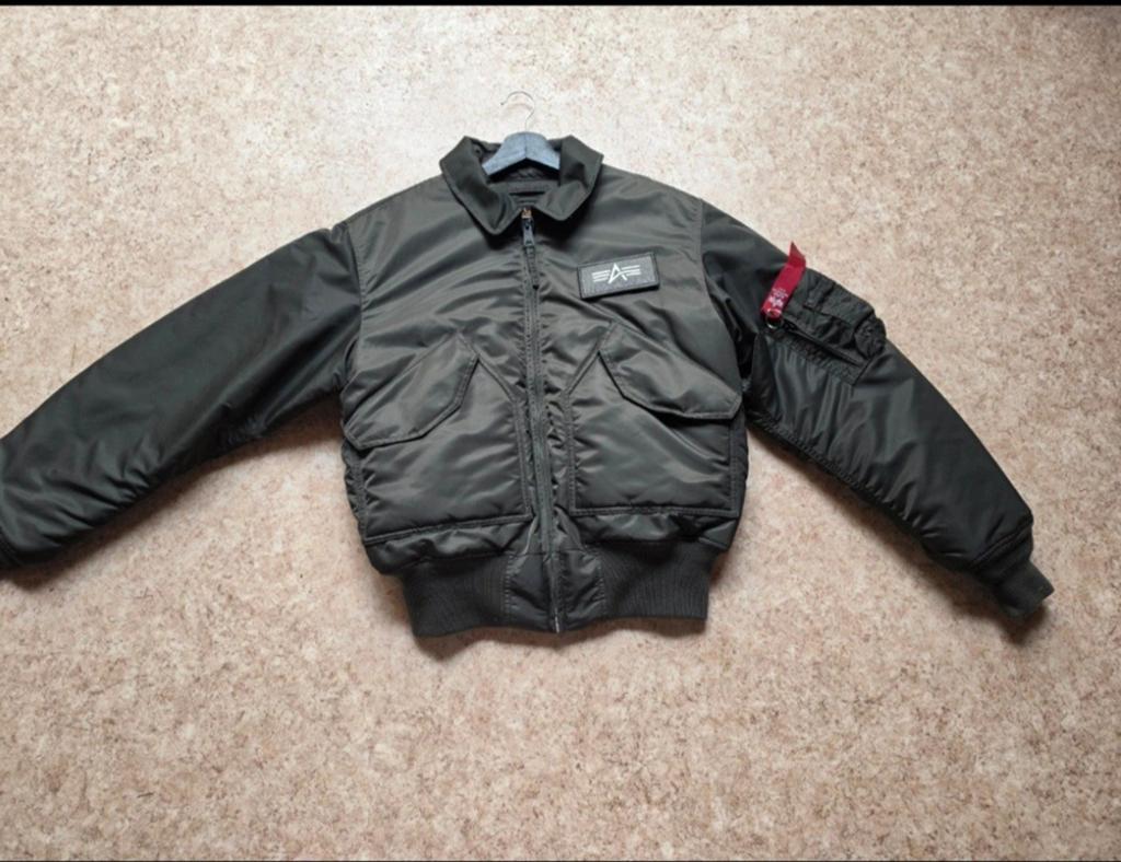 Mooie grijze Alpha Industries bomberjack - Maat S, Alpha Industries, Ophalen of Verzenden, Grijs, Gedragen