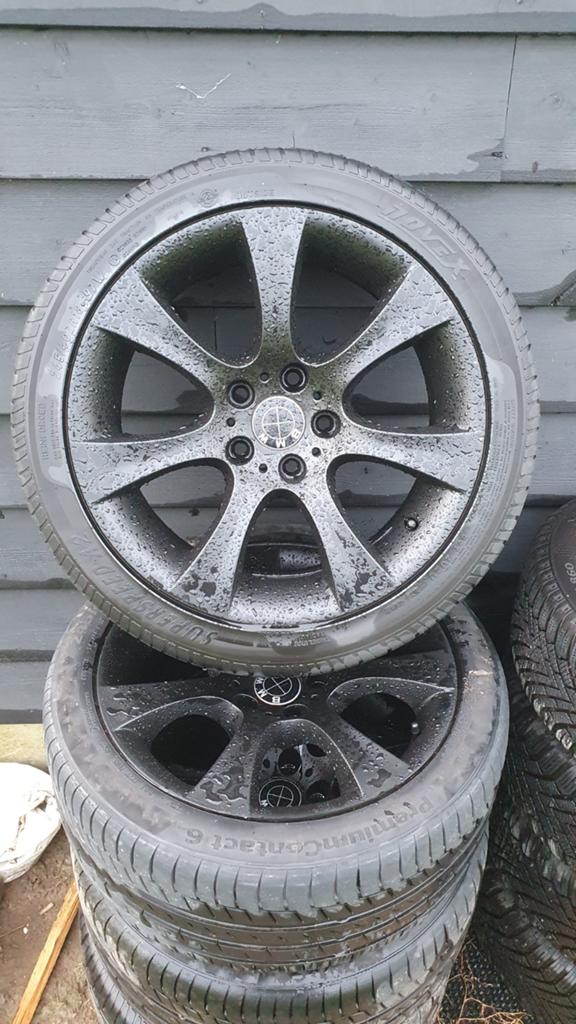 Set van 4 zwarte velgen met banden - 18 inch 5x120 bmw, Auto-onderdelen, Banden en Velgen, 18 inch, Banden en Velgen, Ophalen of Verzenden