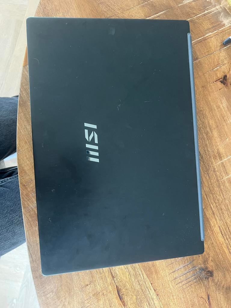 MSI Laptop - Zo goed als nieuw, Computers en Software, Windows Laptops, 64 GB of meer, Ophalen of Verzenden, Zo goed als nieuw