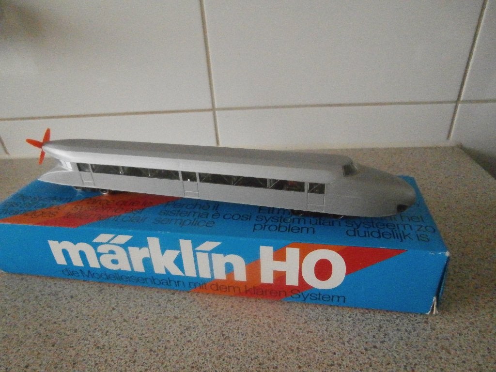 Marklin Zeppelin 3077, Hobby en Vrije tijd, Wisselstroom, Locomotief, Ophalen of Verzenden, Zo goed als nieuw