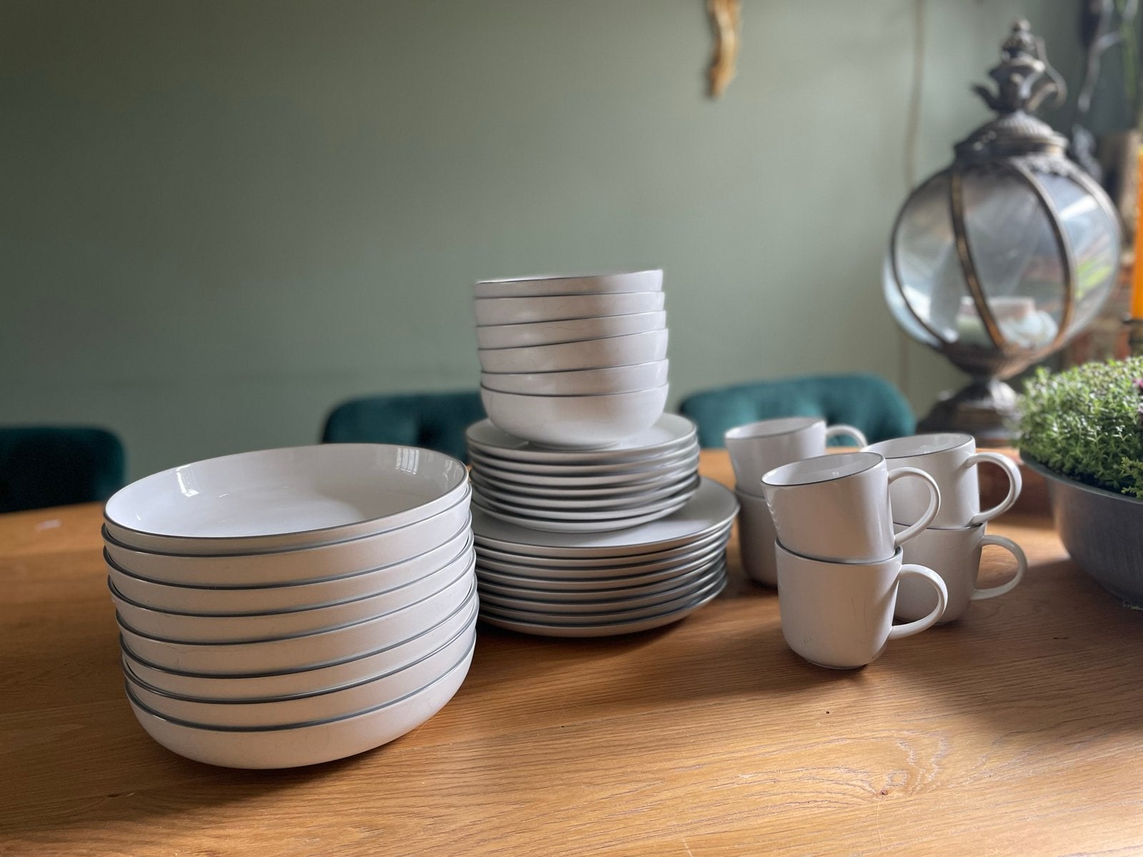 Royal Doulton Bread Street servies – 36-delige set, Huis en Inrichting, Keuken | Servies, Gebruikt, Overige merken, Keramiek, Ophalen of Verzenden
