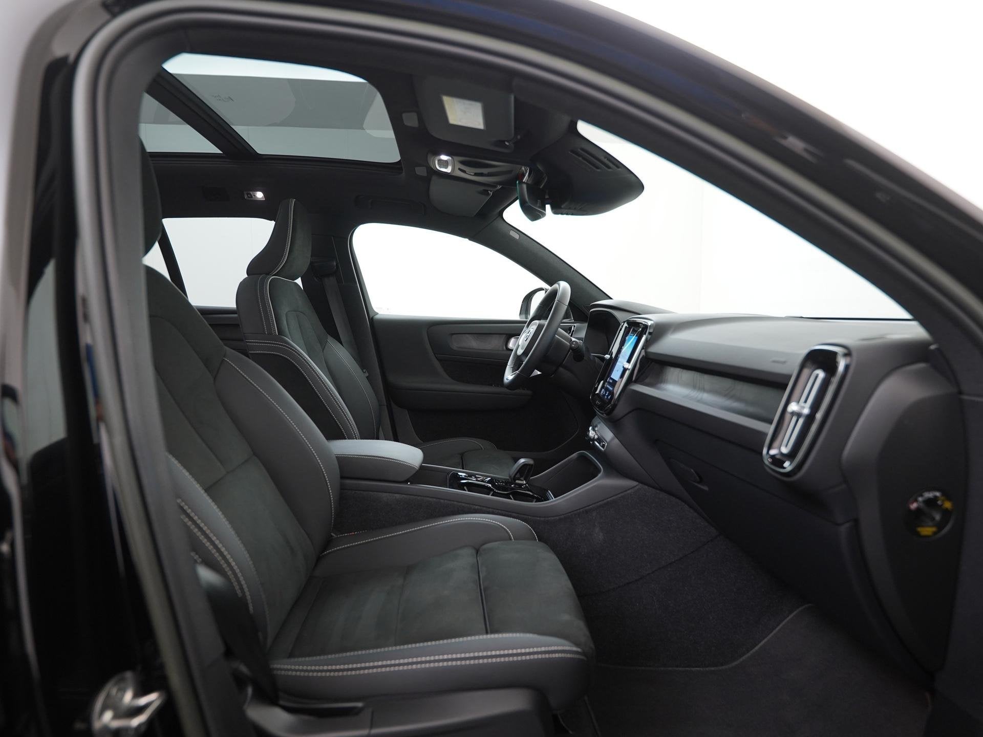 Volvo XC40 1.5 T4 Plug-in hybrid Ultimate Bright | Panoramad, Auto's, Volvo, 12 maanden, Euro 6, Leder en Stof, Zwart
