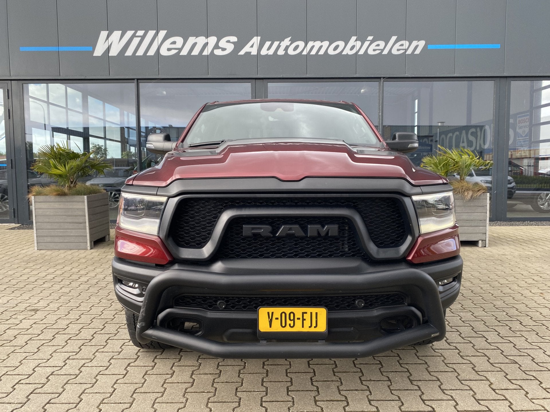 Dodge Ram 1500 5.7 V8 4x4 Crew Cab Rebel Stoelverwarming Cam, Auto's, Dodge, Automaat, Gebruikt, 5654 cc, Met garantie (alle)