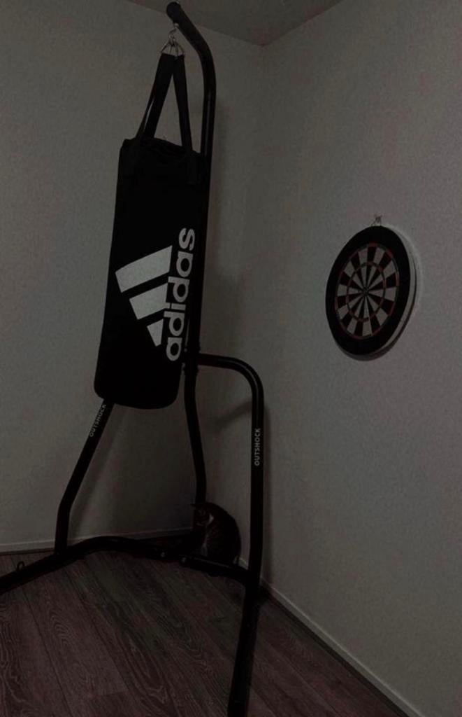 Adias box set, Sport en Fitness, Boksen, Ophalen, Zo goed als nieuw, Bokshandschoenen