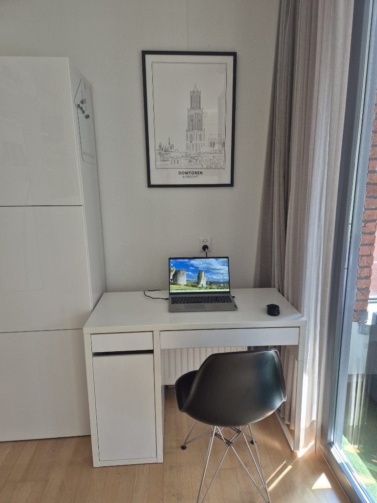 Ikea Bureau Micke Wit, Huis en Inrichting, Bureaus, Ophalen, 105 cm, Gebruikt, 50 cm