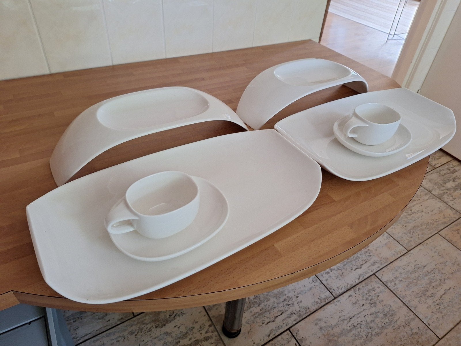mooie ontbijtset villeroy en boch, Ophalen, Nieuw, Porselein, Bord of Schaal