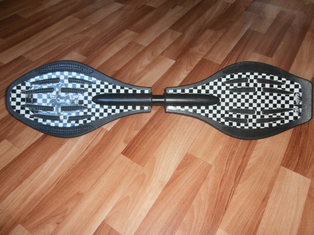 waveboard merk The Wave met doodskoppen skateboard skaten, Ophalen of Verzenden, Zo goed als nieuw, Waveboard