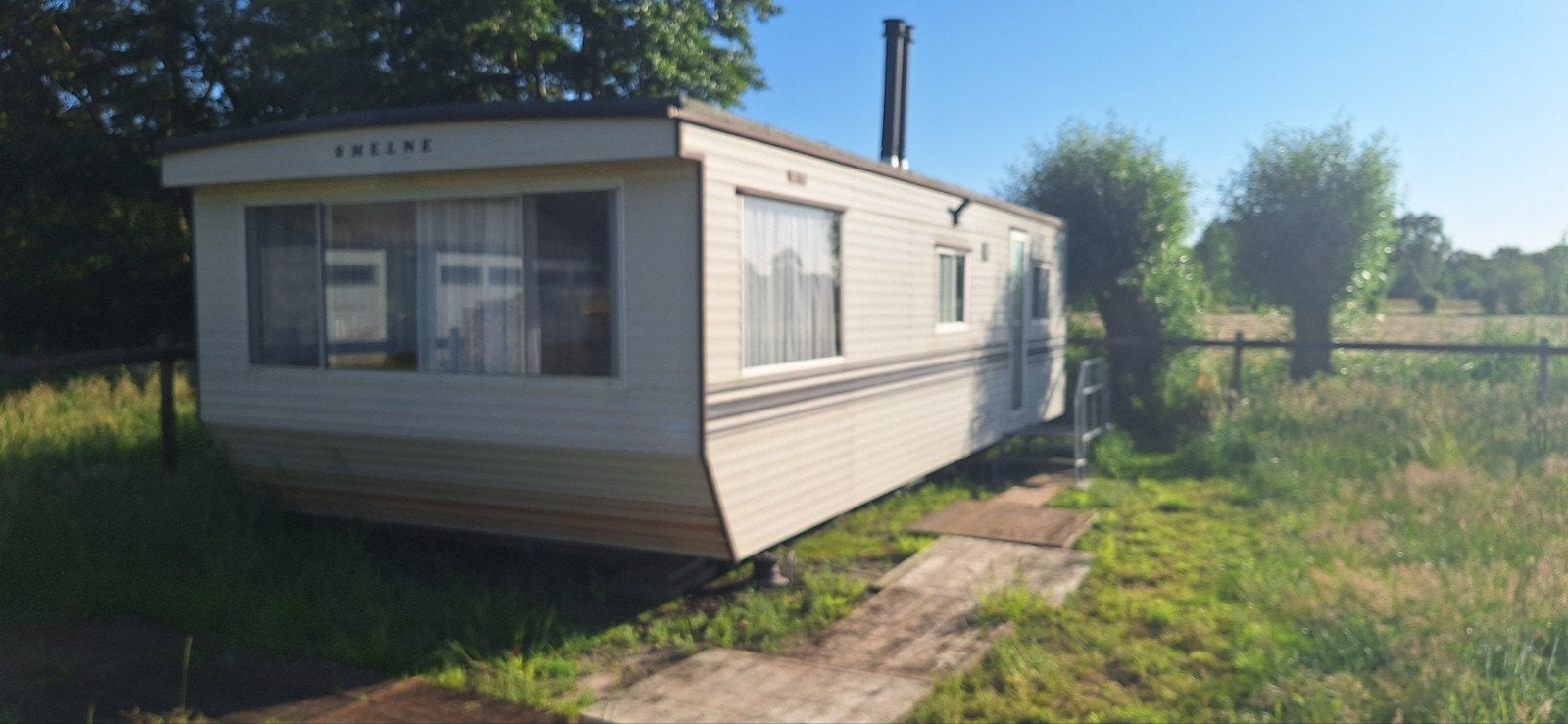 Mooie stacaravan 9m lang, 3.5m breed - Ideaal voor recreatie