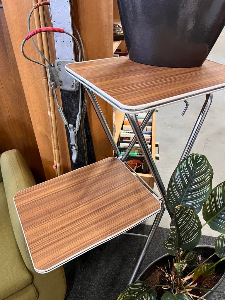 Vintage plantentafel / diatafel jaren 60/70 formica, D, Minder dan 55 cm, Ophalen of Verzenden, Zo goed als nieuw