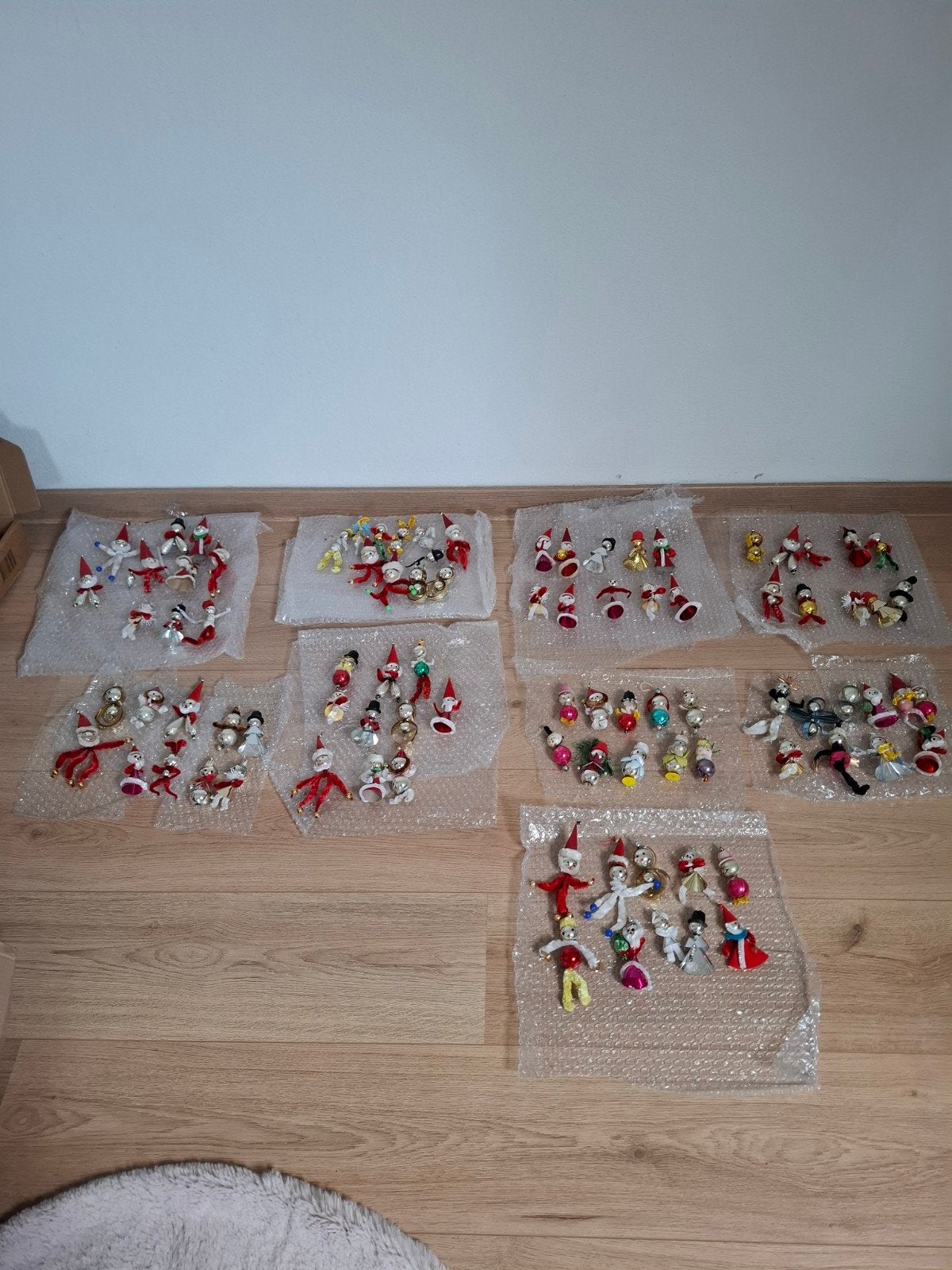 90 oude gablonzer kerstfiguurtjes vintage, Diversen, Ophalen, Gebruikt
