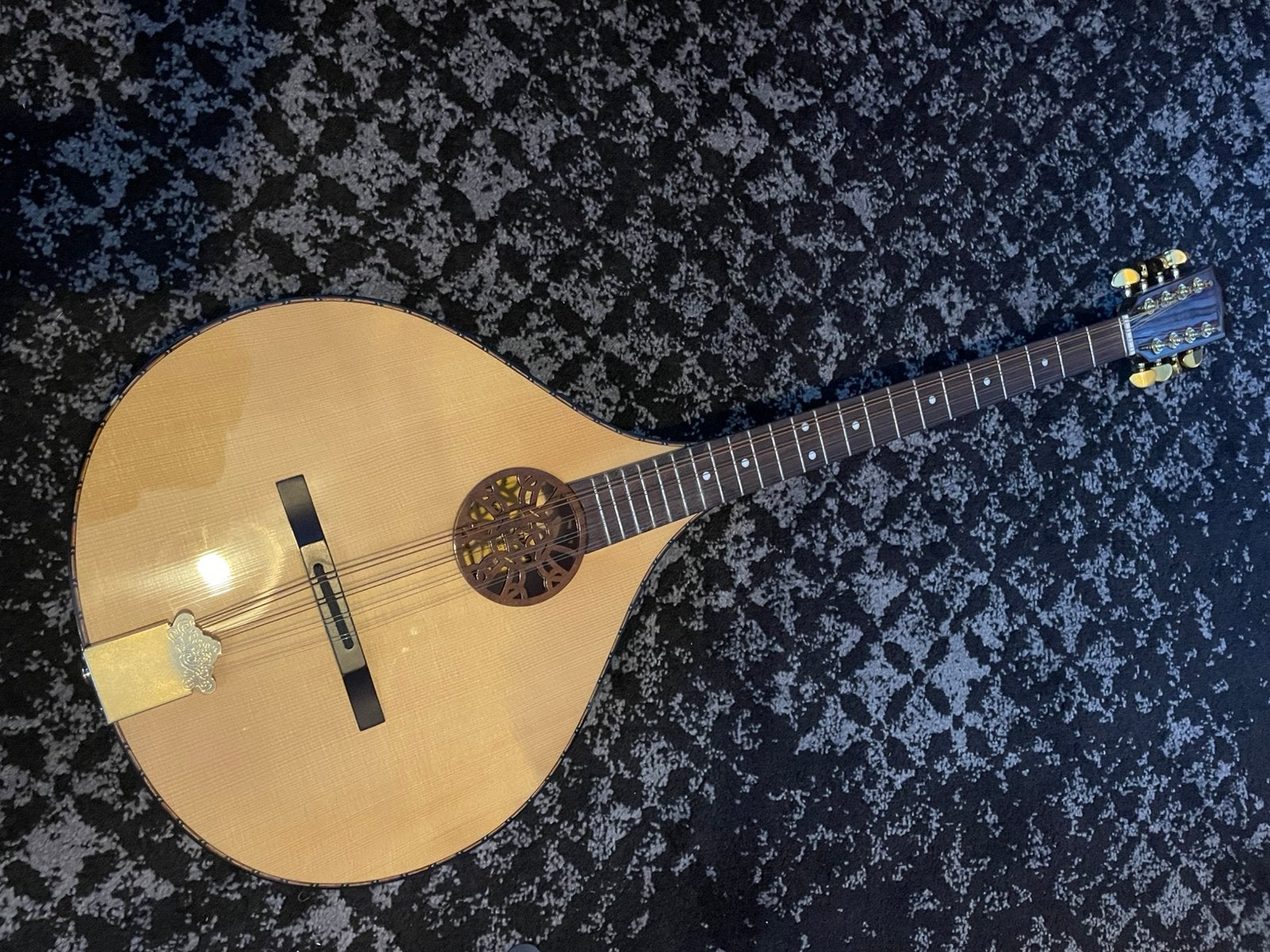 Ierse Bouzouki met preamp en koffer, Ophalen of Verzenden, Zo goed als nieuw