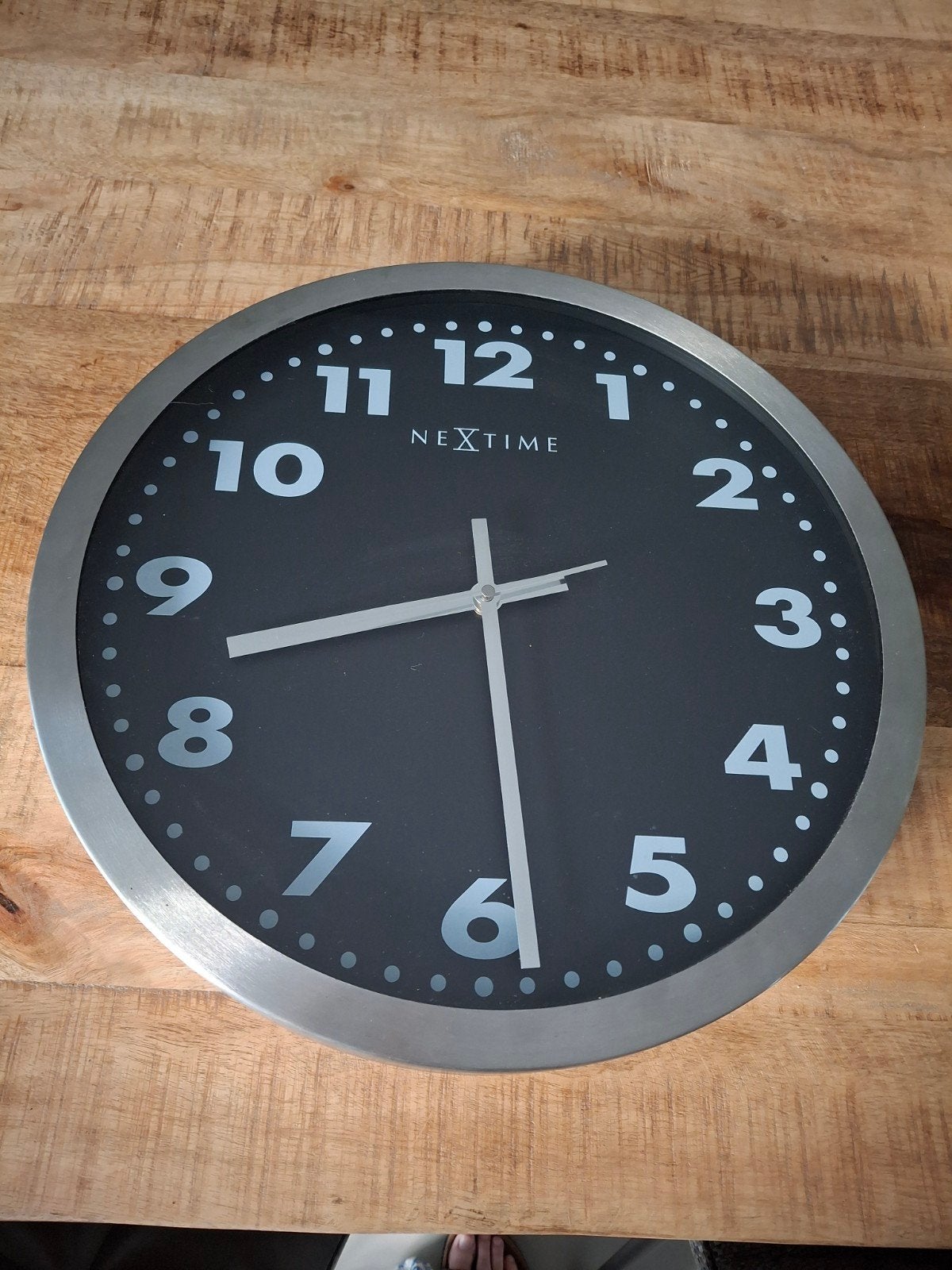 Klok Nextime zwart/zilver, Ophalen, Gebruikt, Analoog, Wandklok