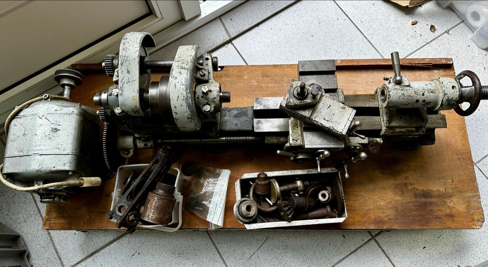 Klassieke Engelse Metaaldraaibank Tyzack ZYTO (Modelbouw), Ophalen, Gebruikt, Metaaldraaibank, Minder dan 500 mm