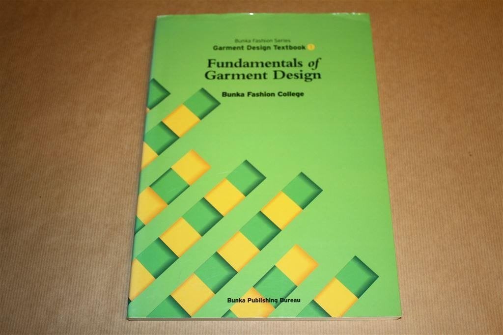 Fundamentals of Garment Design. Kledingontwerp., Ophalen of Verzenden, Gelezen, Mode algemeen