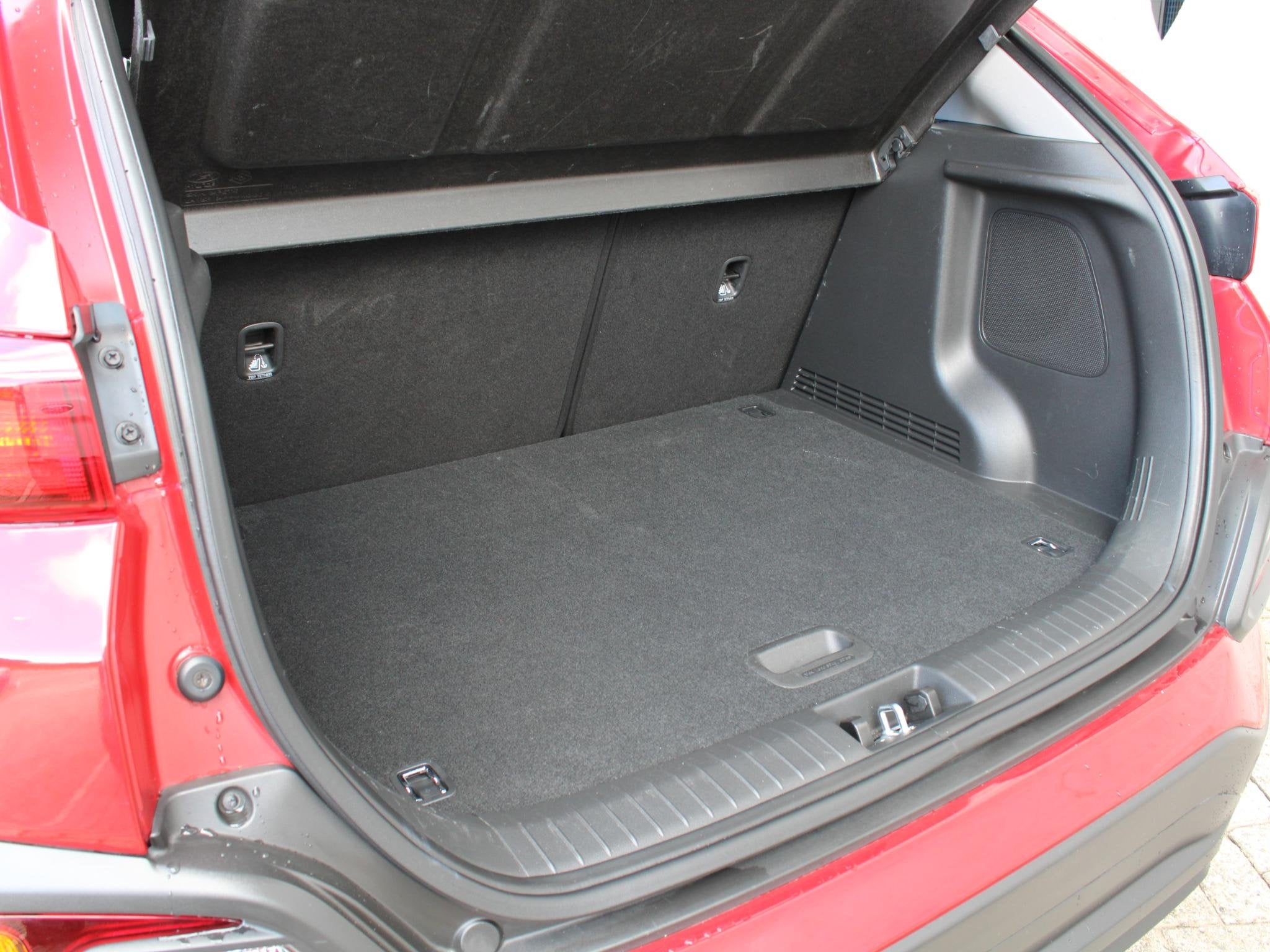 Foto 24 van Hyundai Kona 1.6 GDI HEV Comfort | APPLE CARPLAY | ACHTERUIT