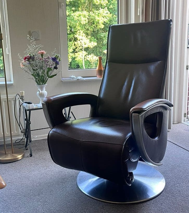 Luxe Prominent Relaxfauteuil - Bruin Leer, Huis en Inrichting, Fauteuils, Ophalen, Gebruikt, Comfortabel/ klassiek / modern., 50 tot 75 cm