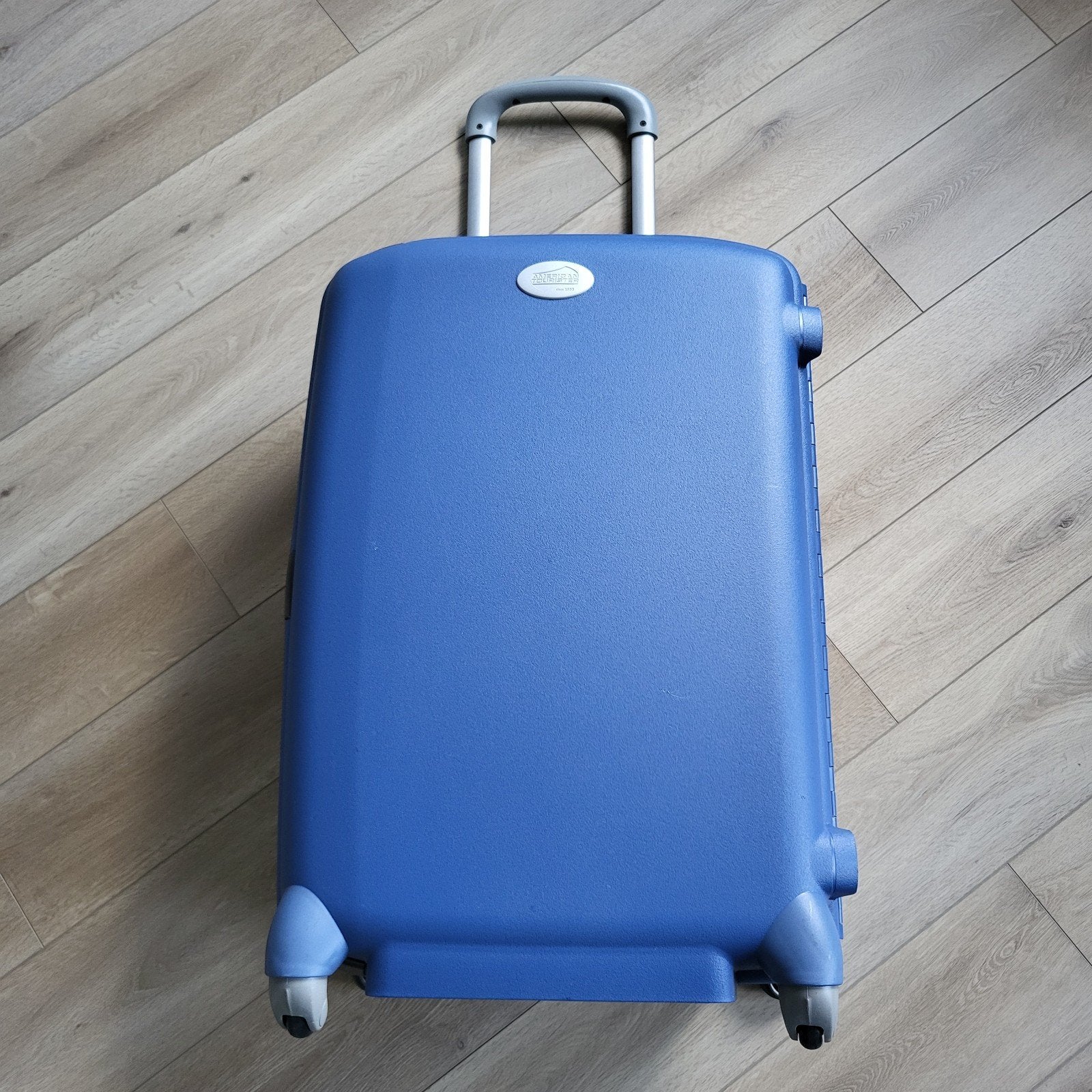 Blauwe koffer met wieltjes en uitschuifbare handgreep, Ophalen, Uitschuifbare handgreep, 30 cm of meer, Gebruikt